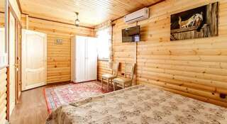 Гостевой дом Туристический Комплекс «Каньон» Кисловодск Двухместный номер с 1 кроватью и видом на горы-2