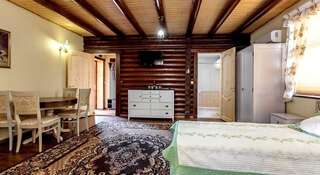 Гостевой дом Туристический Комплекс «Каньон» Кисловодск Двухместный номер с 2 отдельными кроватями и террасой-5